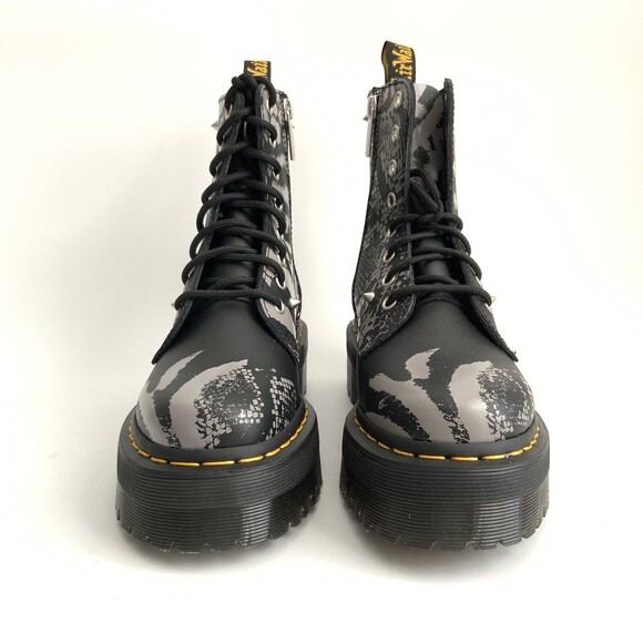 New Dr Martens Animal Print Smooth Leather Studded Jadon Bootie 6 - Picture 4 of 11